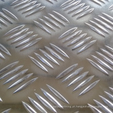 Placa quadriculada de alumínio antiderrapante com cinco barras